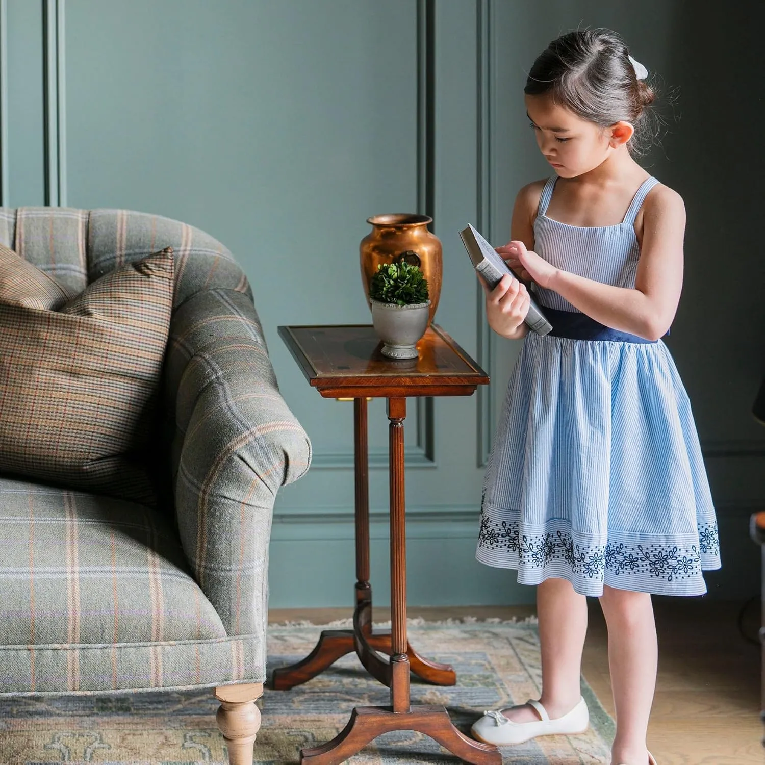 Hope & Henry Girls' Sleeveless Special Occasion Sun Dress with Bow Back Detail and Embroidery